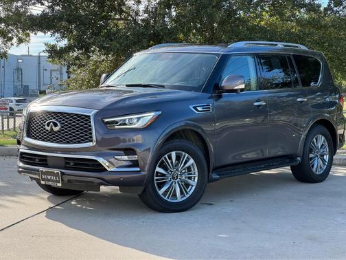 2023 INFINITI QX80 Luxe