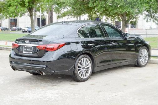 2022 INFINITI Q50 LUXE