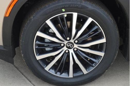 2025 INFINITI QX60 SENSORY