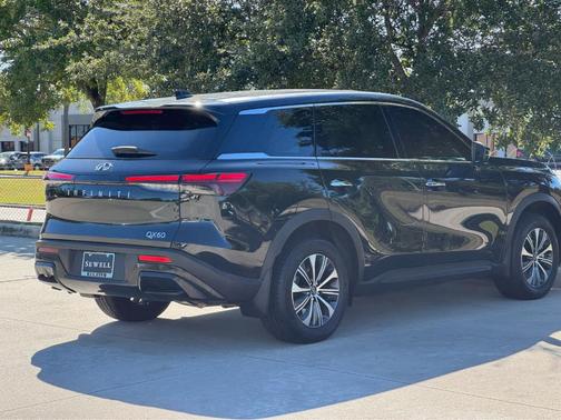 2025 INFINITI QX60 Pure