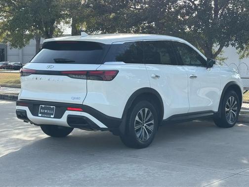 2025 INFINITI QX60 Pure