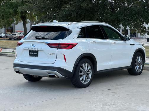 2021 INFINITI QX50 Luxe
