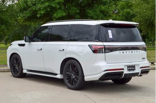 2025 INFINITI QX80 Luxe