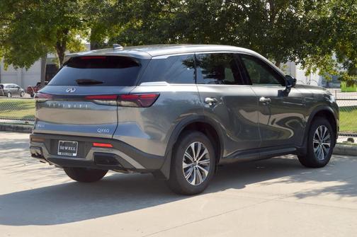 2025 INFINITI QX60 Pure