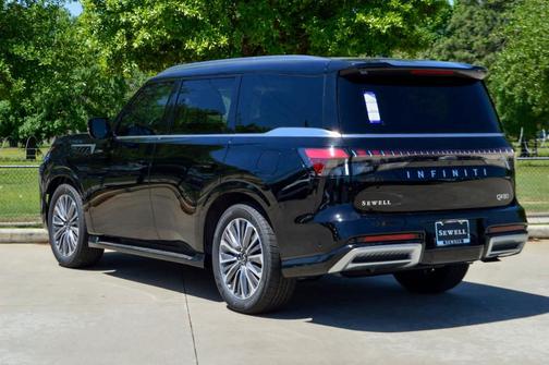 2025 INFINITI QX80 Luxe