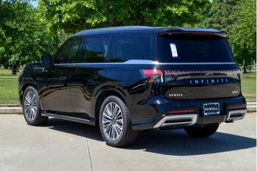 2025 INFINITI QX80 Luxe