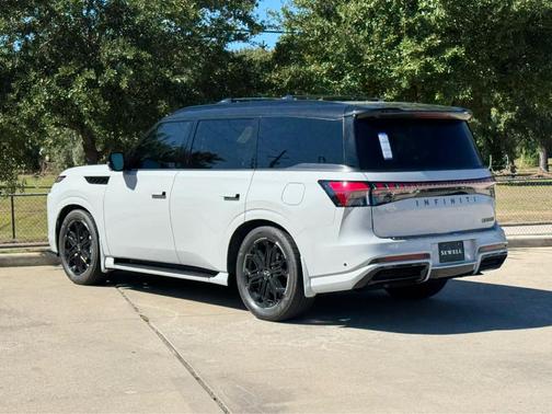 2026 INFINITI QX80 SPORT