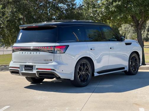 2026 INFINITI QX80 SPORT
