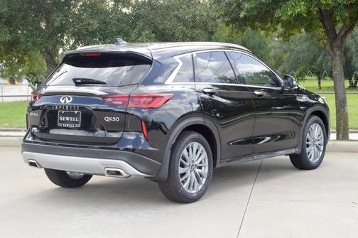 2025 INFINITI QX50 Luxe