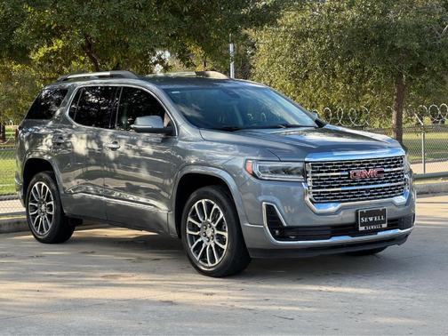 2022 GMC Acadia Denali