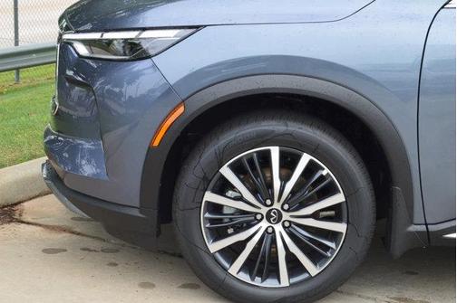 2025 INFINITI QX60 SENSORY