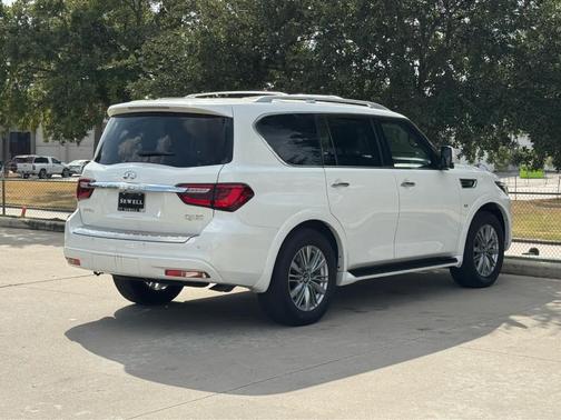 2018 INFINITI QX80 Base