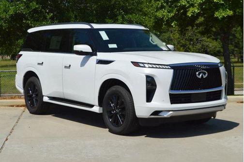 2025 INFINITI QX80 PURE
