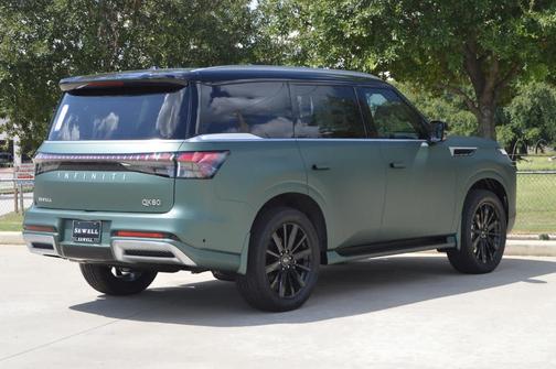 2026 INFINITI QX80 Luxe