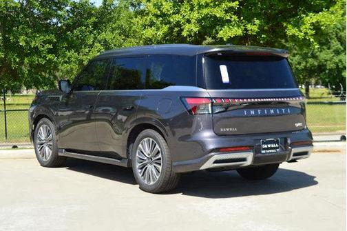 2025 INFINITI QX80 Luxe