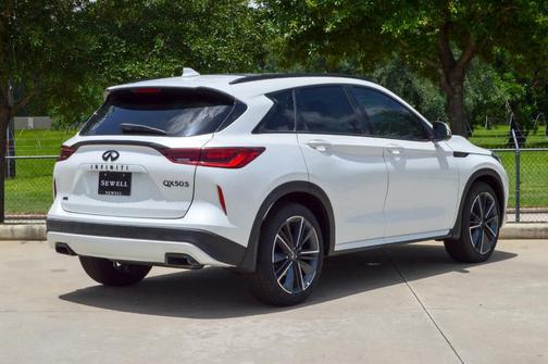 2025 INFINITI QX50 SPORT