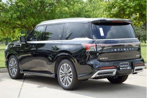 2025 INFINITI QX80 Luxe