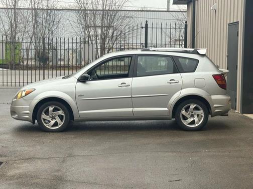 2004 Pontiac Vibe Base