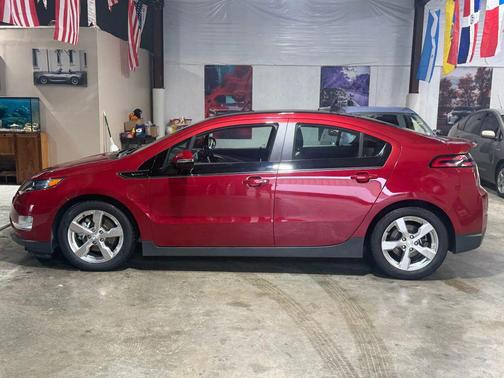 2012 Chevrolet Volt Base
