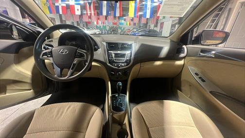 Gold 2014 Hyundai Accent SE