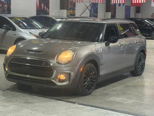 2017 MINI Clubman Cooper S