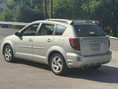 2004 Pontiac Vibe Base