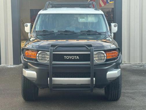2014 Toyota FJ Cruiser Base