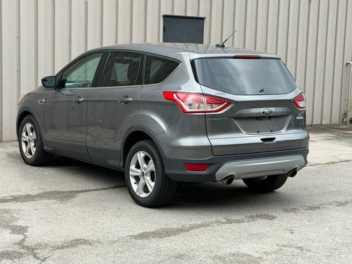 Sterling Gray Metallic 2014 Ford Escape SE