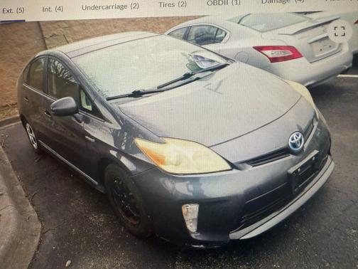 Winter Gray Metallic 2012 Toyota Prius Four Hatchback