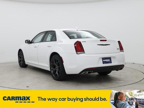 2022 Chrysler 300 Touring