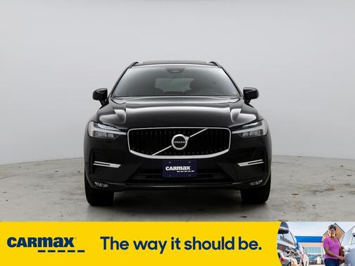 2022 Volvo XC60 B5 Momentum