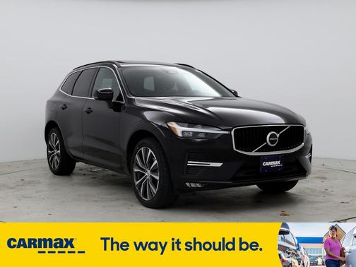 2022 Volvo XC60 B5 Momentum