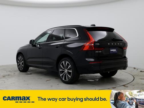 2022 Volvo XC60 B5 Momentum