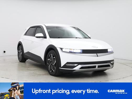 White 2023 Hyundai IONIQ 5 SE