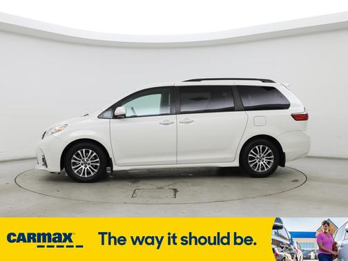 2020 Toyota Sienna XLE Premium