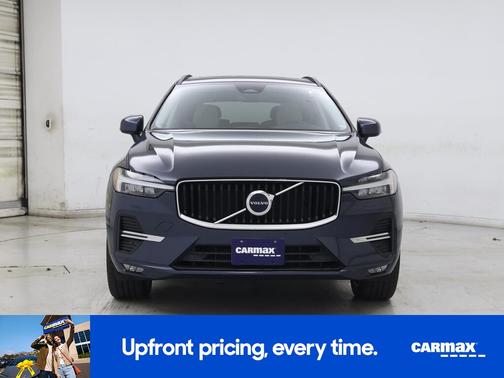 2022 Volvo XC60 B5 Momentum