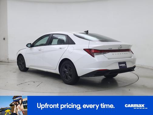White 2023 Hyundai ELANTRA SEL