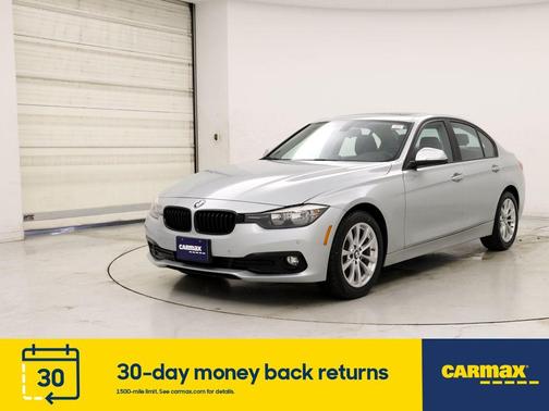Photo 4 of 26 of 2017 BMW 320 i xDrive