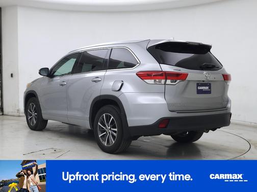 Silver 2018 Toyota Highlander XLE