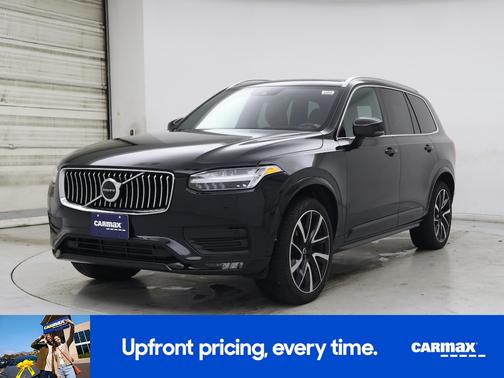 2022 Volvo XC90 T5 Momentum