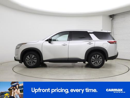 2024 Nissan Pathfinder S