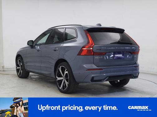 2022 Volvo XC60 B6 R-Design