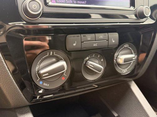 2016 Volkswagen Jetta 1.8T SEL