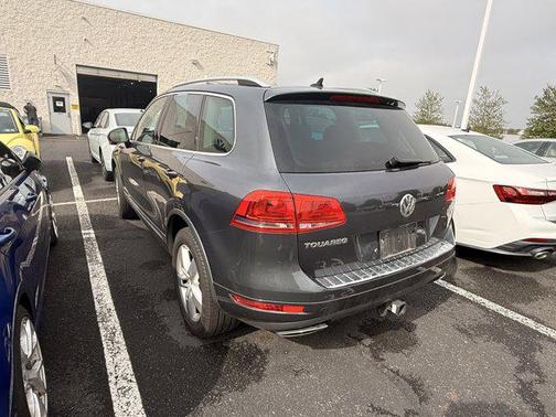 2013 Volkswagen Touareg TDI Lux