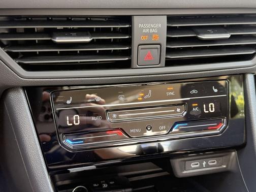 Monterey Blue Pearl 2026 Volkswagen Jetta 1.4T SE