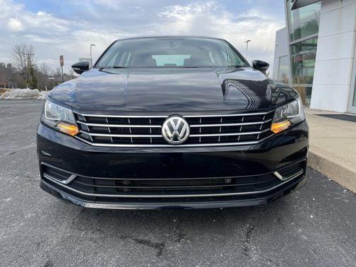 2016 Volkswagen Passat 1.8T SE