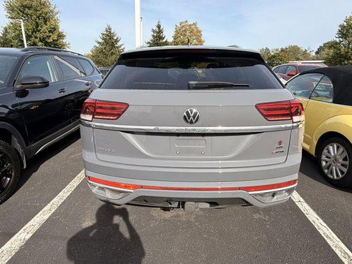 2022 Volkswagen Atlas Cross Sport 3.6L V6 SEL Premium R-Line