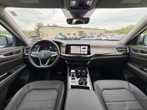 Silver 2025 Volkswagen Atlas 2.0T SEL