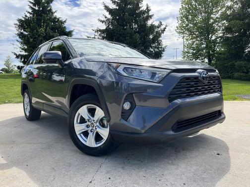 Gray 2019 Toyota RAV4 XLE