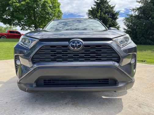 Gray 2019 Toyota RAV4 XLE